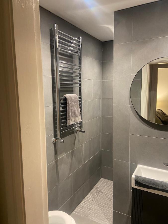 הרוגייט Spacious One Bedroom Ground Floor Apartment מראה חיצוני תמונה