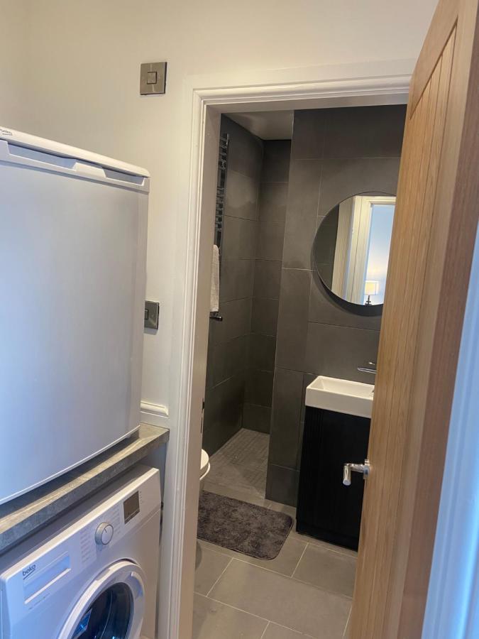 הרוגייט Spacious One Bedroom Ground Floor Apartment מראה חיצוני תמונה